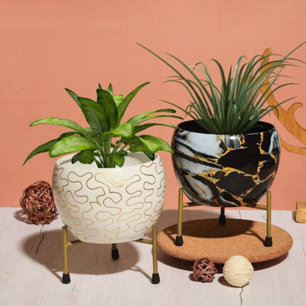 Textured Finish Pots